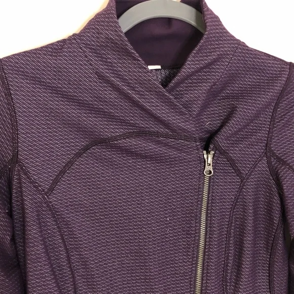 Lululemon Precision Jacket Chain Link Lilac Zinfandel 6 purple asymmetrical zip - Picture 9 of 16
